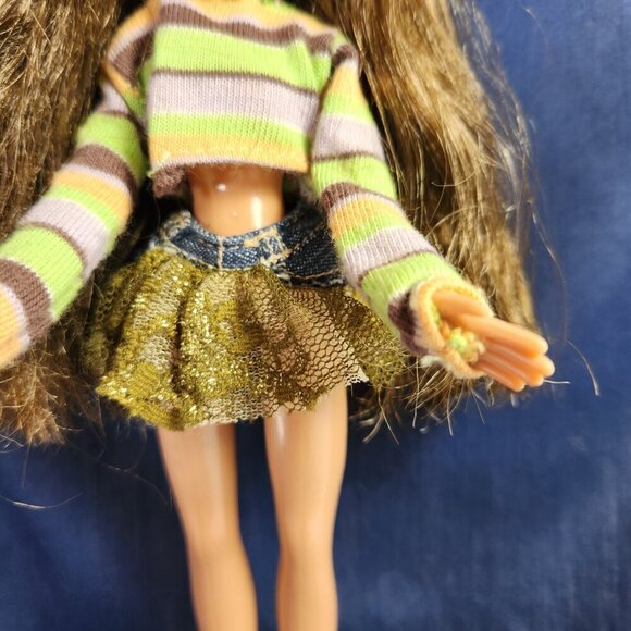 Bratz Yasmin Doll MGA 2001 Brown Hair Brown & Green Eyes Pink Lips Cloth… - Picture 4 of 11